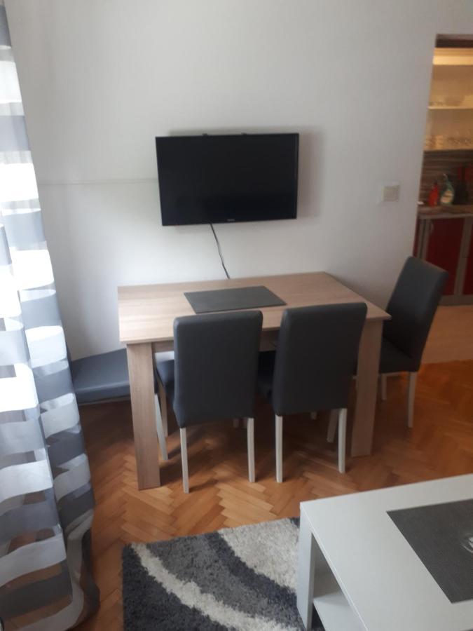 Apartments Mamich Kastela Bagian luar foto