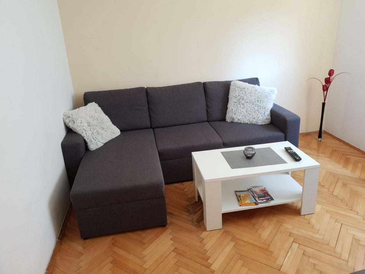 Apartments Mamich Kastela Bagian luar foto