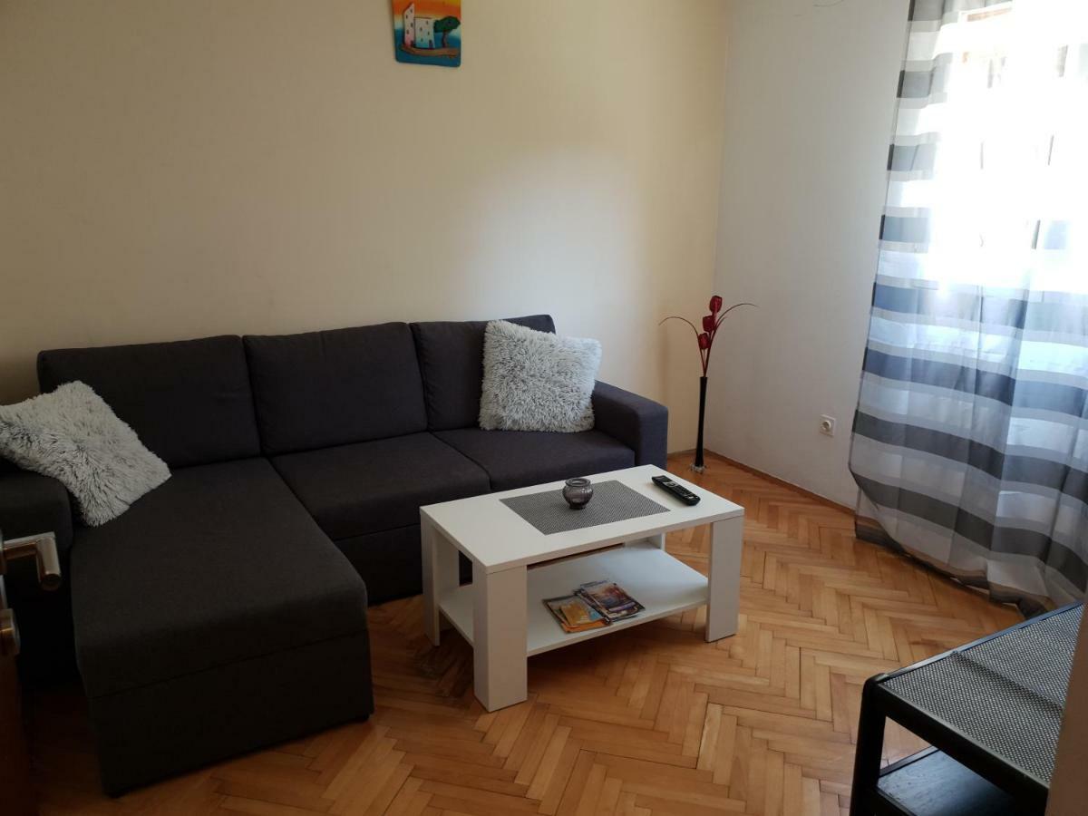 Apartments Mamich Kastela Bagian luar foto